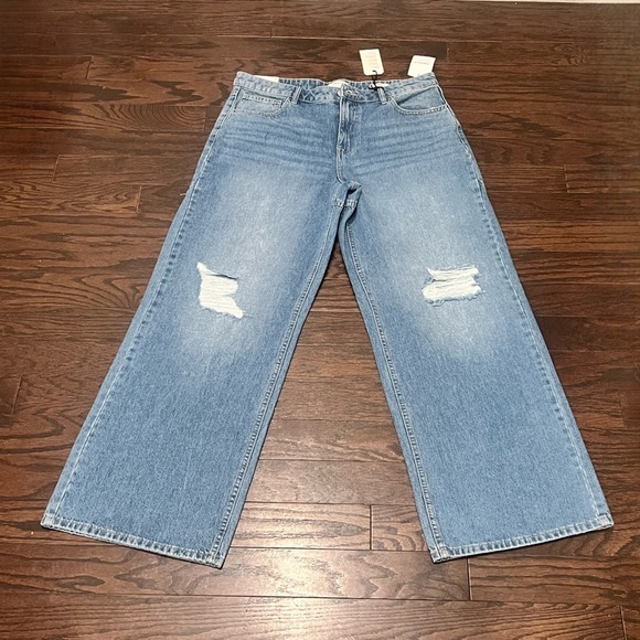 Forever 21 Women’s Baggy Wide-Leg Distressed Blue Jeans Blue Size 30 - Picture 3 of 7